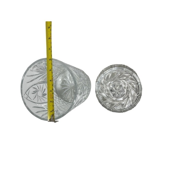 American Crystal Collection Pinwheel Biscuit Barrel - Picture 4 of 4